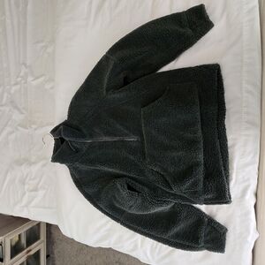Cozy Dark Grren Fleece Sweater